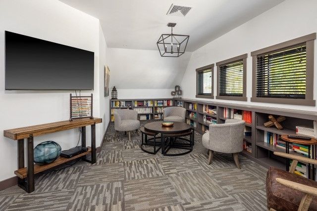 125 Commerce Way, Marshfield, MA 02050